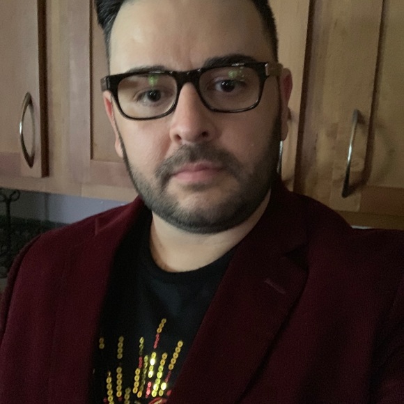 Meet your Posher, Noe - Picture 3 of 16